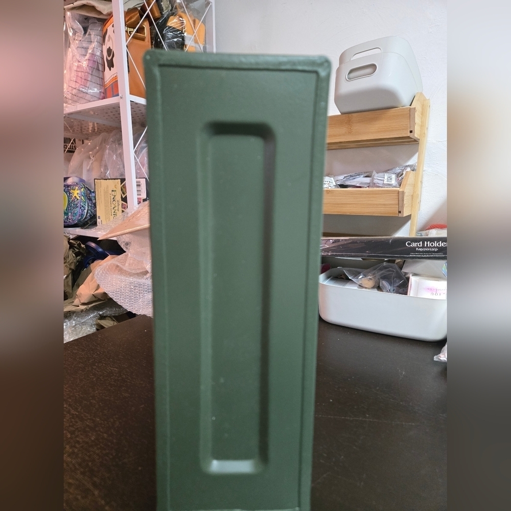 Ultra Pro W.A.R. Green Ammo Box - Picture 5 of 8